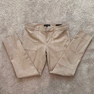 Banana Republic Sloan Skinny-Fit Chino in Stinson Sand size 2 EUC!